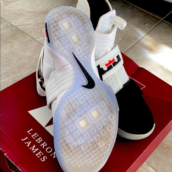 Lebron James Zoom Solider 10 Black Toe - Picture 2 of 6